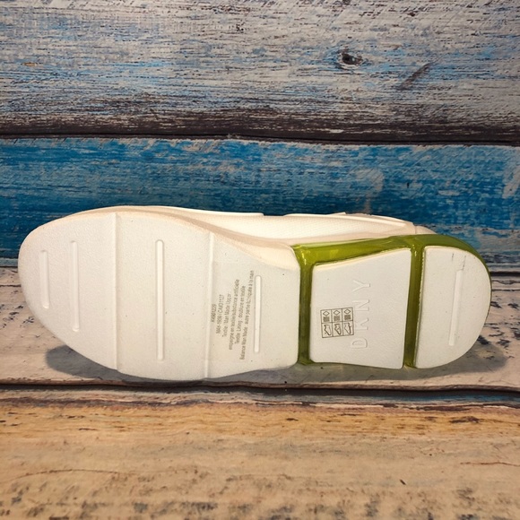 Women’s DKNY White Nilli Nylon Trainers Sock - Picture 7 of 8